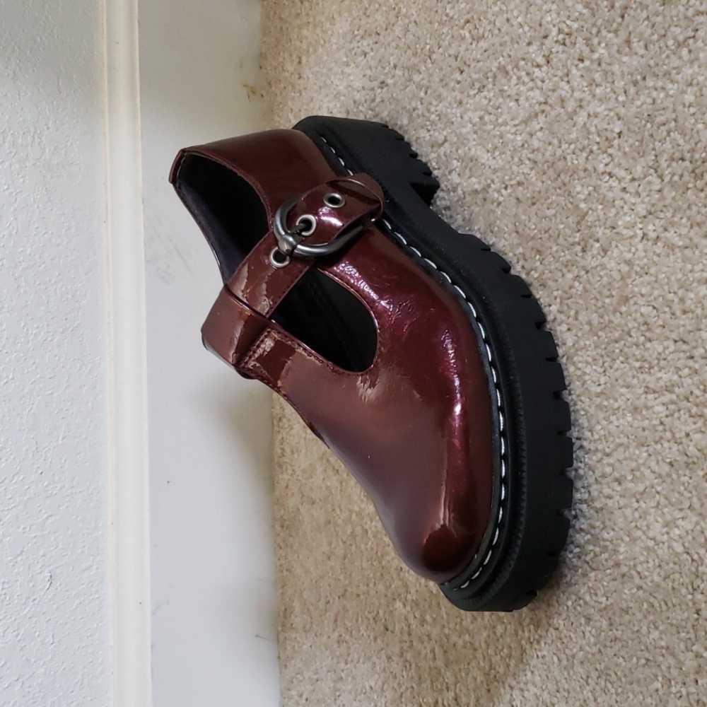 Emilia, Circus by Sam Edelman